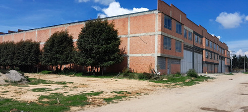 Se Vende Lote Industrial 1060 M2.en Madrid .