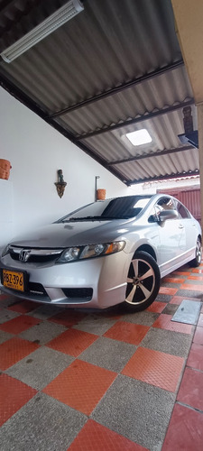 Honda Civic 1.8 Ex 4 p