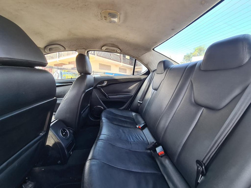 JAC Sedan 1.5 16V 4p Mec.
