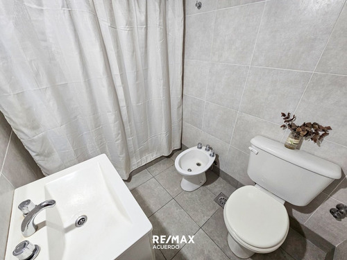 Venta Casa Centrica 2 Dorm San Nicolas Apta Cred