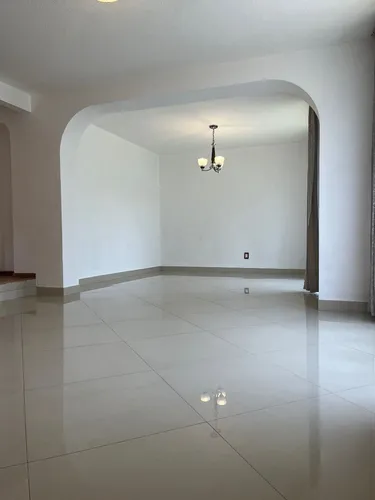 Se Vende Casa En Lomas De Vistahermosa