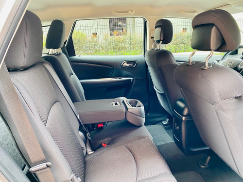 Dodge Journey Se