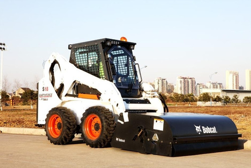 Imagen 4 de 8 de Minicargadora Bobcat Earthforce S18, Desde