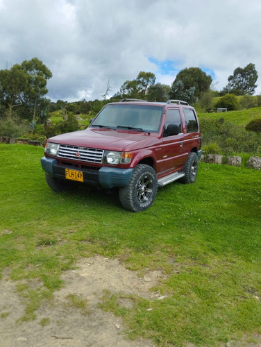 Mitsubishi Montero 2.6 V12