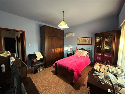 ¡hermosa Casa A La Venta, En Un Punto Privilegiado De La Ciudad!