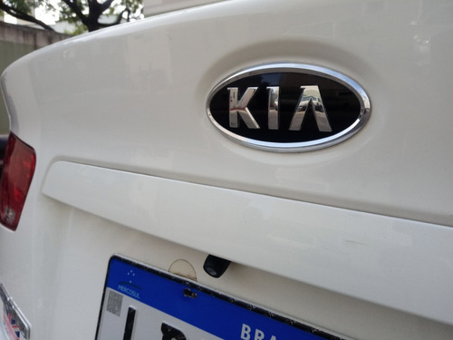 Kia Cerato 1.6 Ex 4p 126 Hp 2011