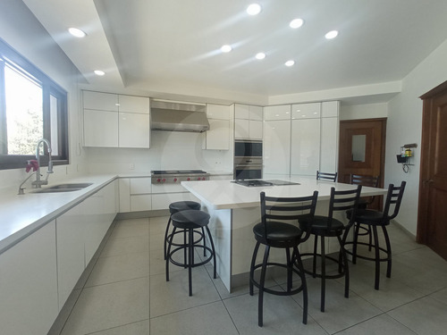 Renta O Venta Casa 7 Habs. De Lujo En Fuente De Las Lomas En Interlomas