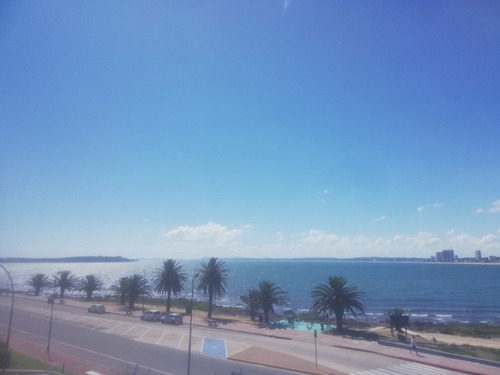 Imagen 10 de 12 de Vendo Apto Frente Al Mar 2 Dorm