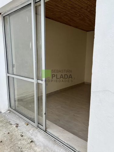 Gran Casa 4 Dormitorios, En Alquiler En El Centro De San Carlos