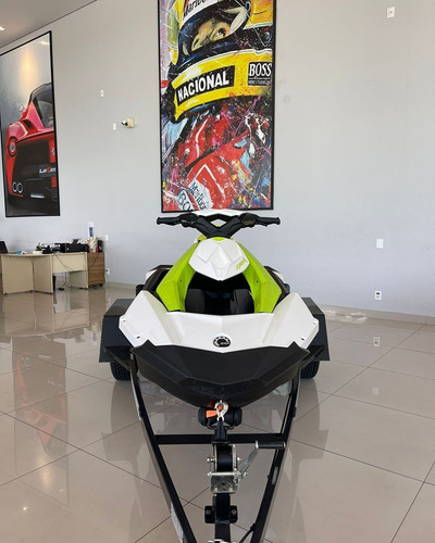 Sea Doo/ Spark 90hp 2023 Com Carretinha
