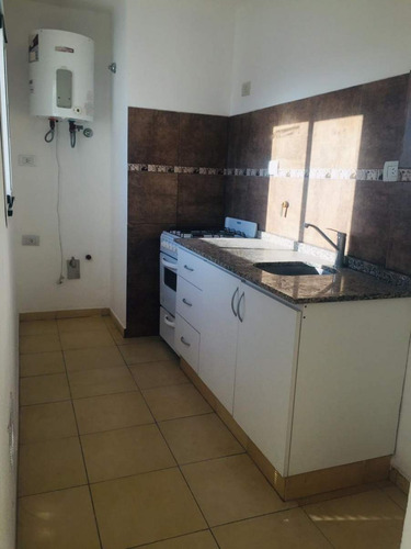 Imagen 17 de 21 de Alquilo Departamento Un Dormitorio -asadores-alto Alberdi Av. Colon 2429