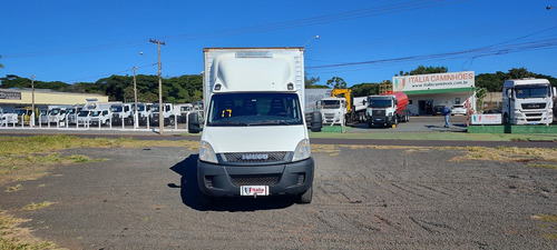 Iveco Daily 35s14 2017 Ñ Vw Express Sprinter Renault Master