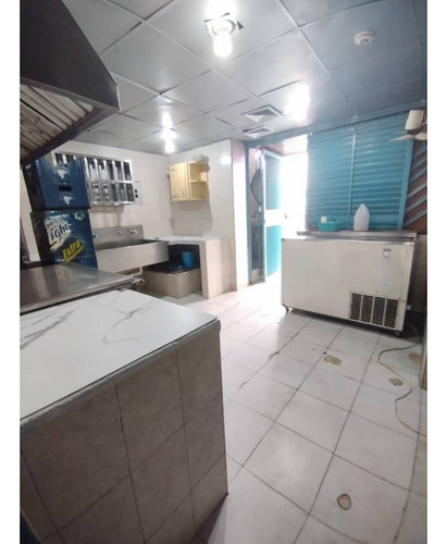 Venta Local Comercial, C.c Arpe Z07-08