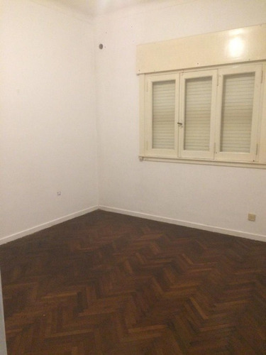 Imagen 7 de 15 de Departamento Tipo Casa En Alquiler En Banfield Oeste