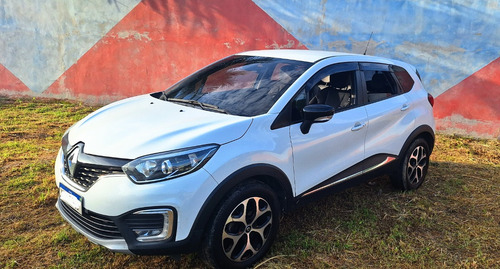 Renault Captur 1.616v Intense Sce X-tronic 5p