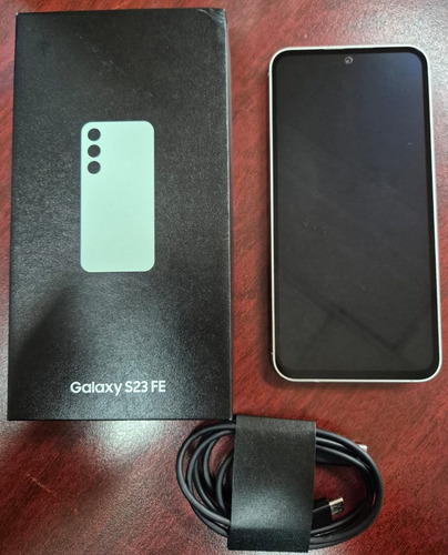 Celular Samsung Galaxy S23 Fe 128gb 8gb Ram Desbloqueado Verde Claro (Usado)