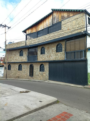Imagen 14 de 14 de Se Vende Amplia Casa En La Calle Paez El Trigo Abajo Los Teques