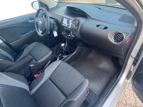 Toyota Etios 2021 1.5 X Plus 16v Aut. 5p