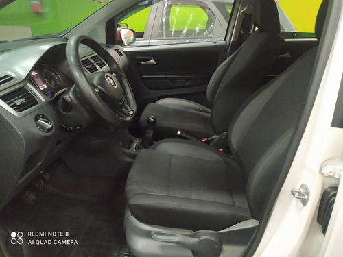 Imagem 4 de 15 de Volkswagen Spacefox 1.6 Msi Trendline 8v Flex 4p Manual