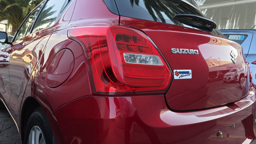Suzuki Swift Boostergreen Glx 2023 - Transmisión Manual
