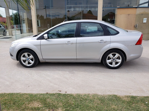 Ford Focus Exe Ghia 2.0 4 Puertas Con Gnc 2011