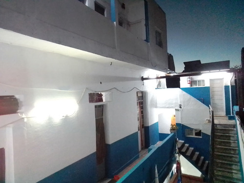 Imagen 5 de 9 de Habitación 3x3 Luminosa Para Hombre Solo Servicio Incluidos.