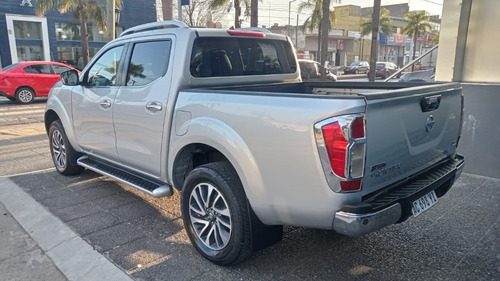 Imagen 5 de 15 de Nissan Frontier 2.8 Le 4x2 Manual 2018 Unico Dueño Gris