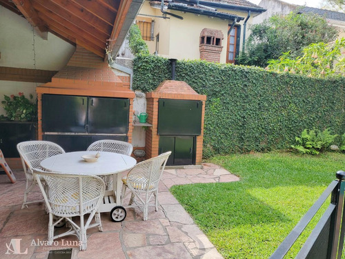 Imagen 4 de 18 de Vicente López Venta Casa De 6 Ambientes Con Jardín Y Piscina