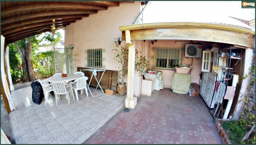 Chalet Con 2 Dormitorios En Paso Del Rey Centro