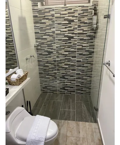 Venta Apartamento En Laureles, 34 Mts, En Edificio, Airbnb