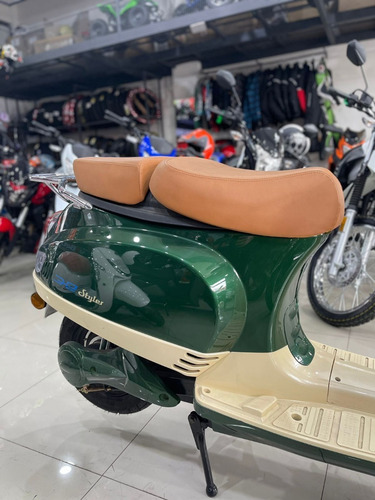 Imagen 4 de 8 de Zanella Styler Eléctrica - Usada - Motos M R