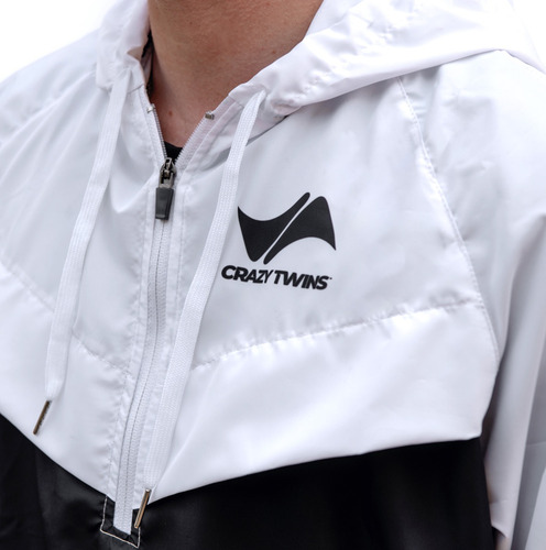 Imagen 7 de 7 de Rompeviento Hoodie Hombre