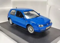 Comprar Volkswagen Golf Escala 1\u002F18. Marca Revell, Impecable. 