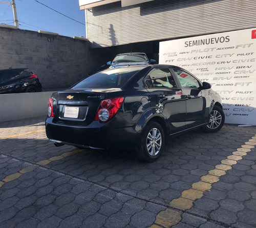 Imagen 3 de 15 de Chevrolet Sonic 2016 1.6 Lt Mt