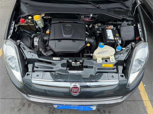 Fiat Punto 1.6 16v Essence Flex Dualogic 5p
