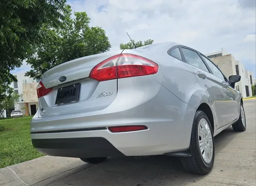 Ford Fiesta 1.6 S Sedan Mt