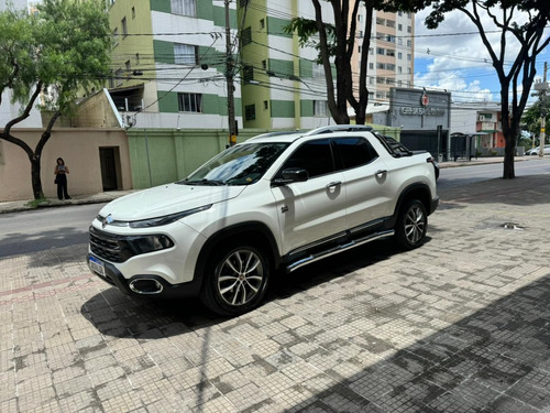 Fiat Toro 2.0 Volcano 4x4 Aut. 4p