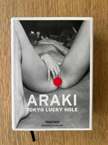 Araki Tokyo Lucky Hole (en Inglés, Alemán Y Francés), Tashen