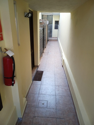Imagen 7 de 14 de Venta Apartamento Tipo Duplex Reciclado, Patio