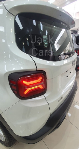 Imagen 8 de 15 de Jeep Renegade 1.8 Sport