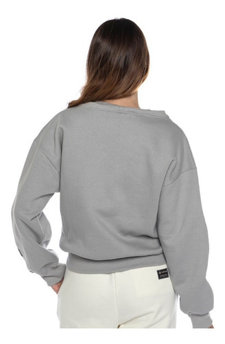 Imagen 3 de 4 de Buzo Vicus Neck V Gris Prada