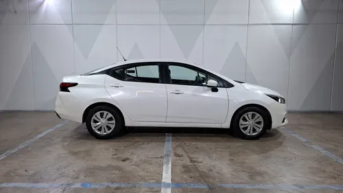 Nissan Versa 1.6 Sense Cvt