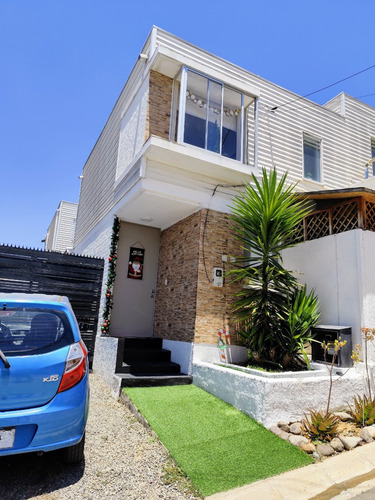 Casa En Condominio Los Almendros, Villa Alemana!
