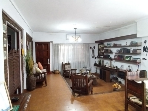 Venta Casa 3 Ambientes Con Cochera Isidro Casanova