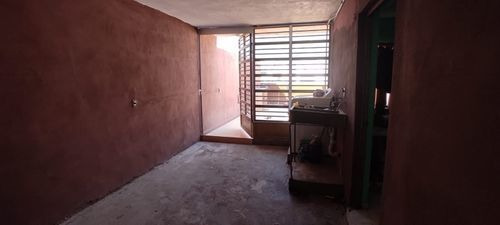 Imagen 2 de 18 de Ad Venta De Hermosa Casa En Calle Cerrada