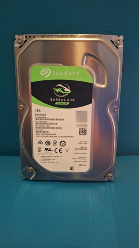 Disco Duro Seagate Barracuda 1tb Hdd 3.5 Sata Iii St1000dm0 (Usado)