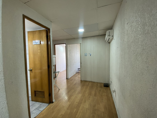 Arriendo Oficina Excelente Ubicación A Pasos Metro Tobalaba