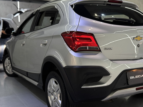 Chevrolet Onix 1.4 MPFI ACTIV 8V FLEX 4P AUTOMÁTICO