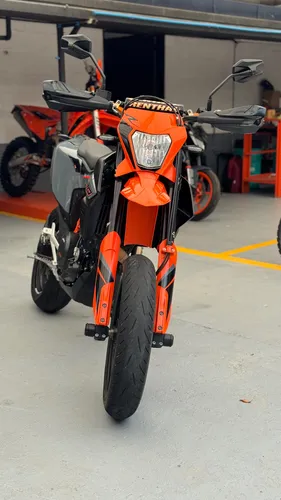 Ktm 690 Smc R Escape Akrapovic