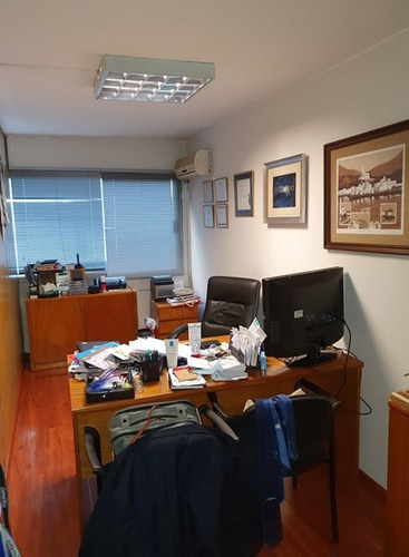 Imagen 3 de 12 de Oportunidad, Amplia Oficina Centro C/ Garage. Impecable.